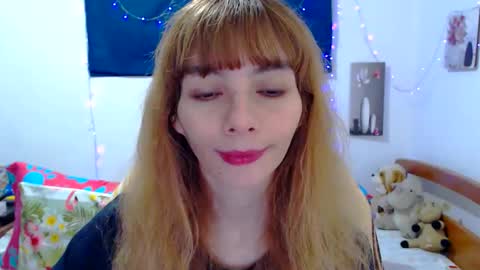 Snapshot of cristinewinter chatting on 04/08/26, 08:03 cristinewinter online show from 04/08/26, 08:03