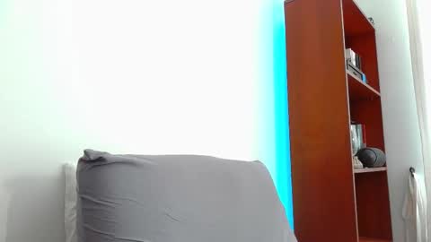 Tell me God  independent model show your respect at all times online show from 02/23/25, 08:55