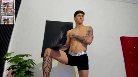 cristopher23  online show from 01/28/25, 08:04