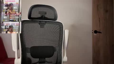 cristopher23  online show from 12/23/25, 11:08