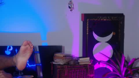 Cristopher online show from 01/11/25, 02:41