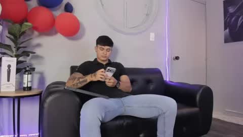 Cristopher online show from 06/19/26, 11:58