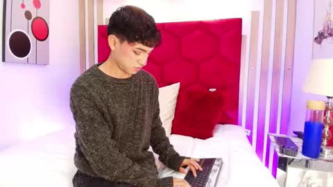 Cristopher  online show from 03/12/26, 08:37