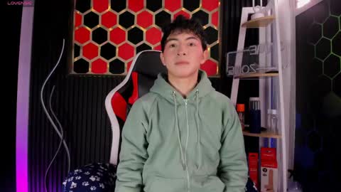 Cristopher  online show from 04/17/26, 08:12