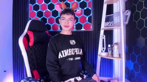 Cristopher  online show from 05/28/26, 04:21