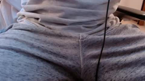 crocken_bisc online show from 10/04/25, 04:38