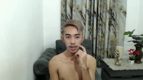 crocodale online show from 10/20/25, 01:33