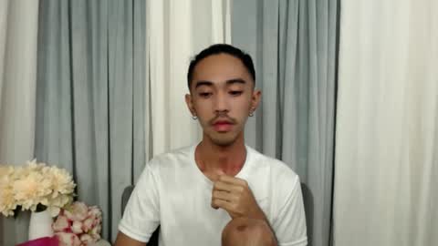 crocodale online show from 04/17/26, 01:14