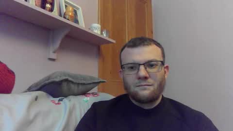 Snapshot of cropper4fun chatting on 11/08/25, 03:45 Cropper online show from 11/08/25, 03:45