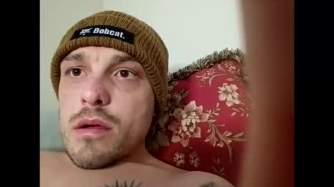 Snapshot of crossbo112293 chatting on 02/10/26, 08:35 crossbo112293 online show from 02/10/26, 08:35