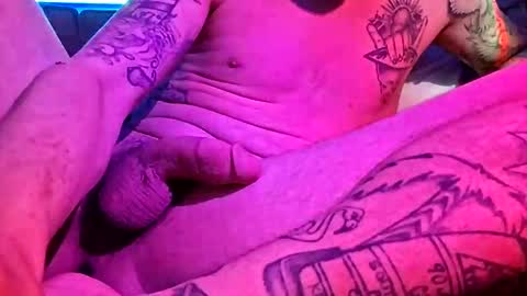 crossbo112293 online show from 05/12/26, 05:59