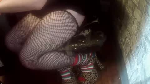 crossdresser krystal online show from 12/22/25, 07:44