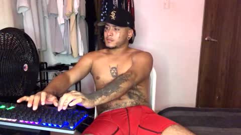 Snapshot of crow_black00 chatting on 04/14/26, 07:09 crow_black00 online show from 04/14/26, 07:09