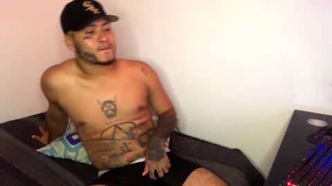 Snapshot of crow_black00 chatting on 04/16/26, 03:13 crow_black00 online show from 04/16/26, 03:13