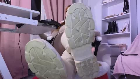 Cruel Siren online show from 01/08/26, 09:17