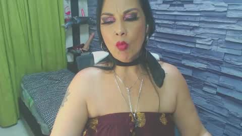 Snapshot of cruela_deviil chatting on 12/03/24, 11:46 cruela_deviil online show from 12/03/24, 11:46
