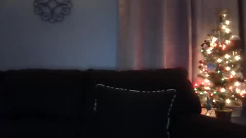 Snapshot of cruising_guy chatting on 12/13/24, 10:13 fun guy online show from 12/13/24, 10:13