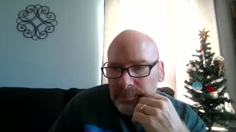 Snapshot of cruising_guy chatting on 12/26/24, 06:33 fun guy online show from 12/26/24, 06:33