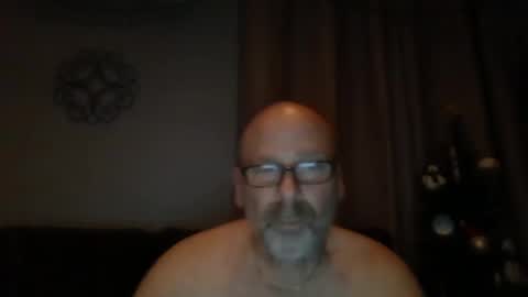 Snapshot of cruising_guy chatting on 12/27/24, 02:36 fun guy online show from 12/27/24, 02:36