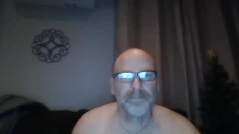 Snapshot of cruising_guy chatting on 01/18/25, 11:11 fun guy online show from 01/18/25, 11:11