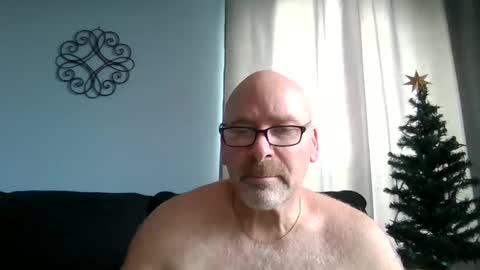 Snapshot of cruising_guy chatting on 01/19/25, 05:49 fun guy online show from 01/19/25, 05:49