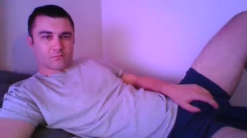 Snapshot of crush380 chatting on 02/19/25, 01:29 Crush380 online show from 02/19/25, 01:29