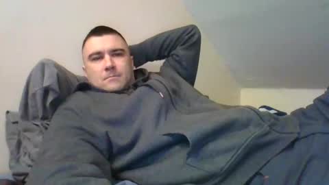 Snapshot of crush380 chatting on 03/08/25, 04:28 Crush380 online show from 03/08/25, 04:28