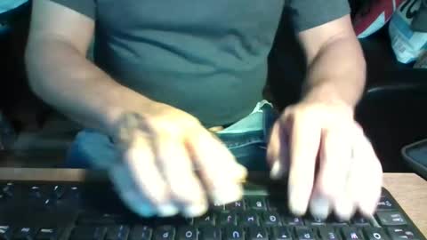 Snapshot of crushit chatting on 02/15/25, 06:33 Crushit online show from 02/15/25, 06:33