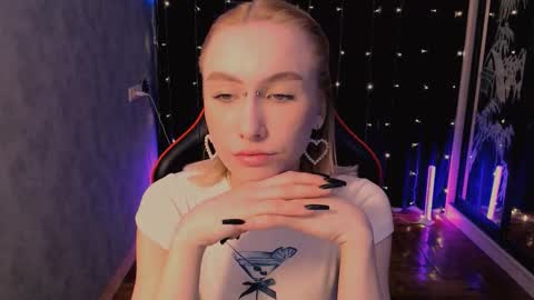 Snapshot of crybambi chatting on 02/13/26, 06:42 crybambi online show from 02/13/26, 06:42