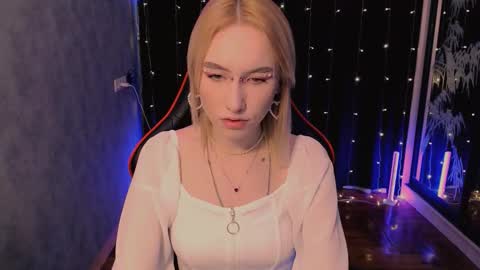 Snapshot of crybambi chatting on 02/18/26, 07:15 crybambi online show from 02/18/26, 07:15