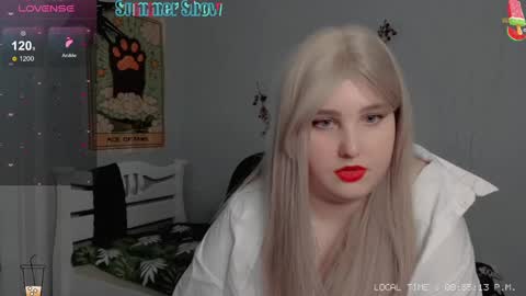 Snapshot of crystal__chris chatting on 02/12/25, 06:51 Chris online show from 02/12/25, 06:51