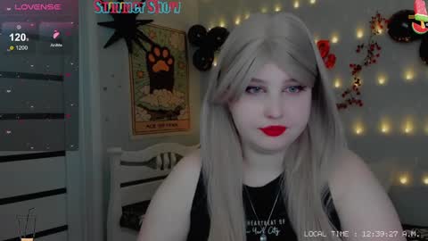 Snapshot of crystal__chris chatting on 02/14/25, 10:36 Chris online show from 02/14/25, 10:36