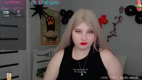 Snapshot of crystal__chris chatting on 02/15/25, 02:04 Chris online show from 02/15/25, 02:04