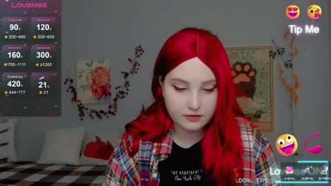 Snapshot of crystal__chris chatting on 10/12/25, 12:15 Chris online show from 10/12/25, 12:15