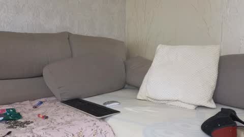 Crys online show from 02/07/25, 04:06