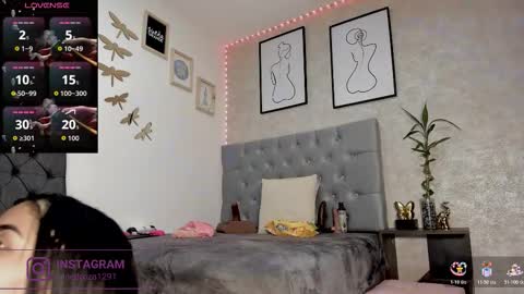   online show from 12/01/25, 02:05