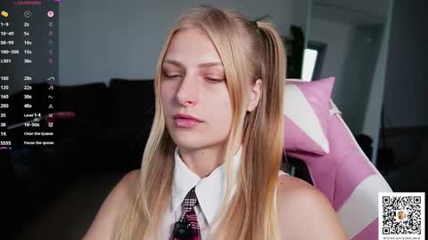 Crystal online show from 04/17/26, 06:44