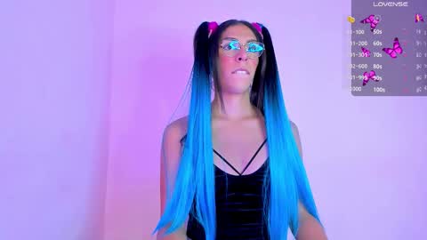 Snapshot of crystal_channel1 chatting on 10/23/25, 02:22 CRYSTAL online show from 10/23/25, 02:22