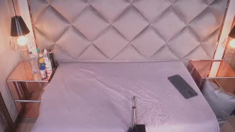 crystal_gilton online show from 07/13/26, 07:05