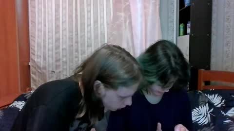 Crystal and Marcl online show from 02/08/25, 07:04