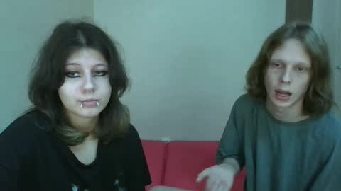 Crystal and Marcl online show from 11/04/25, 10:47