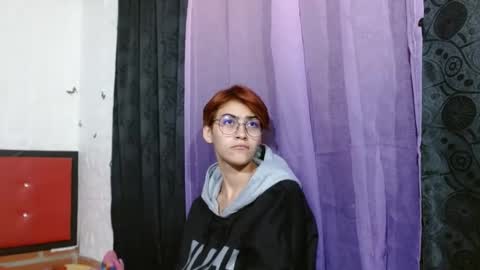 Snapshot of crystal_starx chatting on 02/12/25, 09:42 Crystal Blaze online show from 02/12/25, 09:42