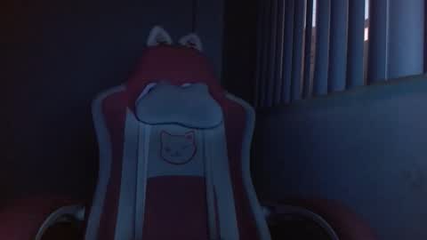 Snapshot of crystal_starx chatting on 09/09/25, 10:37 Crystal Blaze online show from 09/09/25, 10:37