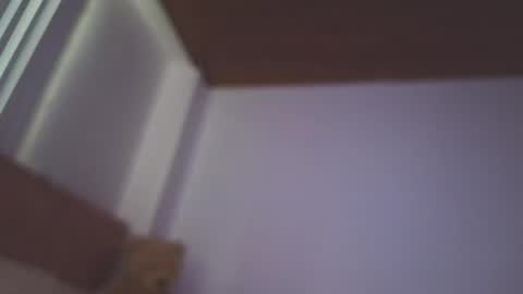 Snapshot of crystal_starx chatting on 10/05/25, 12:03 Crystal Blaze online show from 10/05/25, 12:03