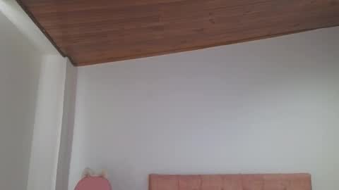 Snapshot of crystal_starx chatting on 10/12/25, 12:26 Crystal Blaze online show from 10/12/25, 12:26