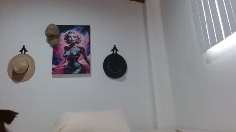 Crystal Blaze online show from 02/06/26, 09:29