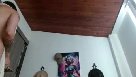 Crystal Blaze online show from 02/20/26, 06:08