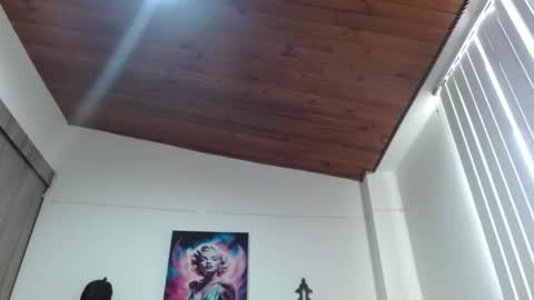 Crystal Blaze online show from 04/01/26, 02:14