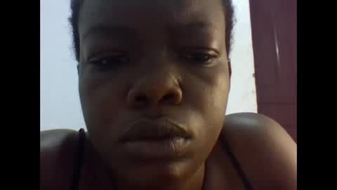 crystal_viv_1 online show from 10/29/25, 02:03