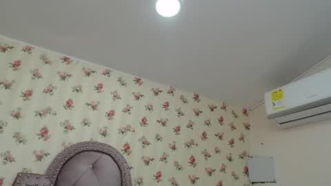 Milf Latina online show from 04/08/26, 01:11